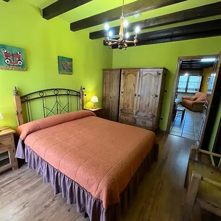 Turisticos Paseo De La Alameda Villaviciosa (Asturias)