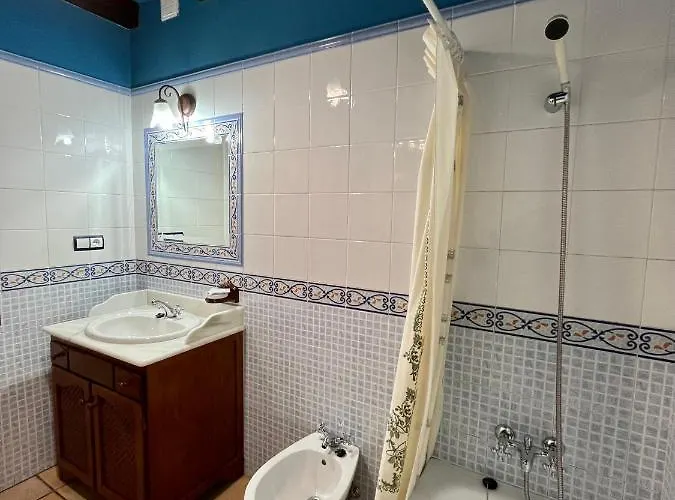 Turisticos Paseo De La Alameda Villaviciosa (Asturias)