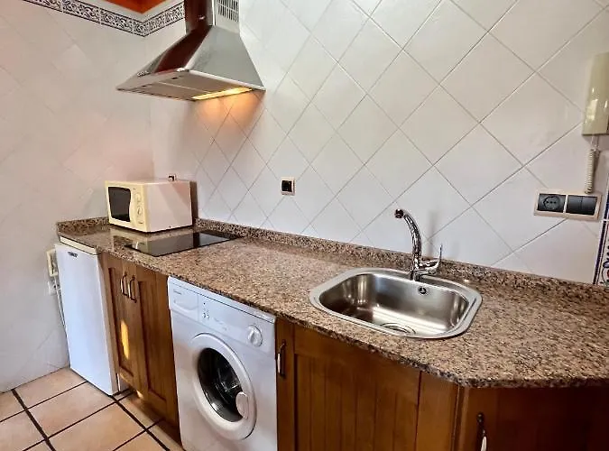 Turisticos Paseo De La Alameda Apartment