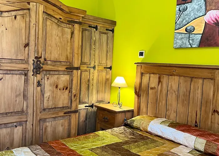 Turisticos Paseo De La Alameda Villaviciosa (Asturias)