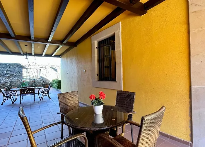 Turisticos Paseo De La Alameda Villaviciosa (Asturias)