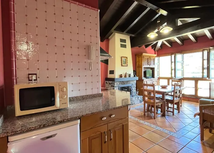 Turisticos Paseo De La Alameda *